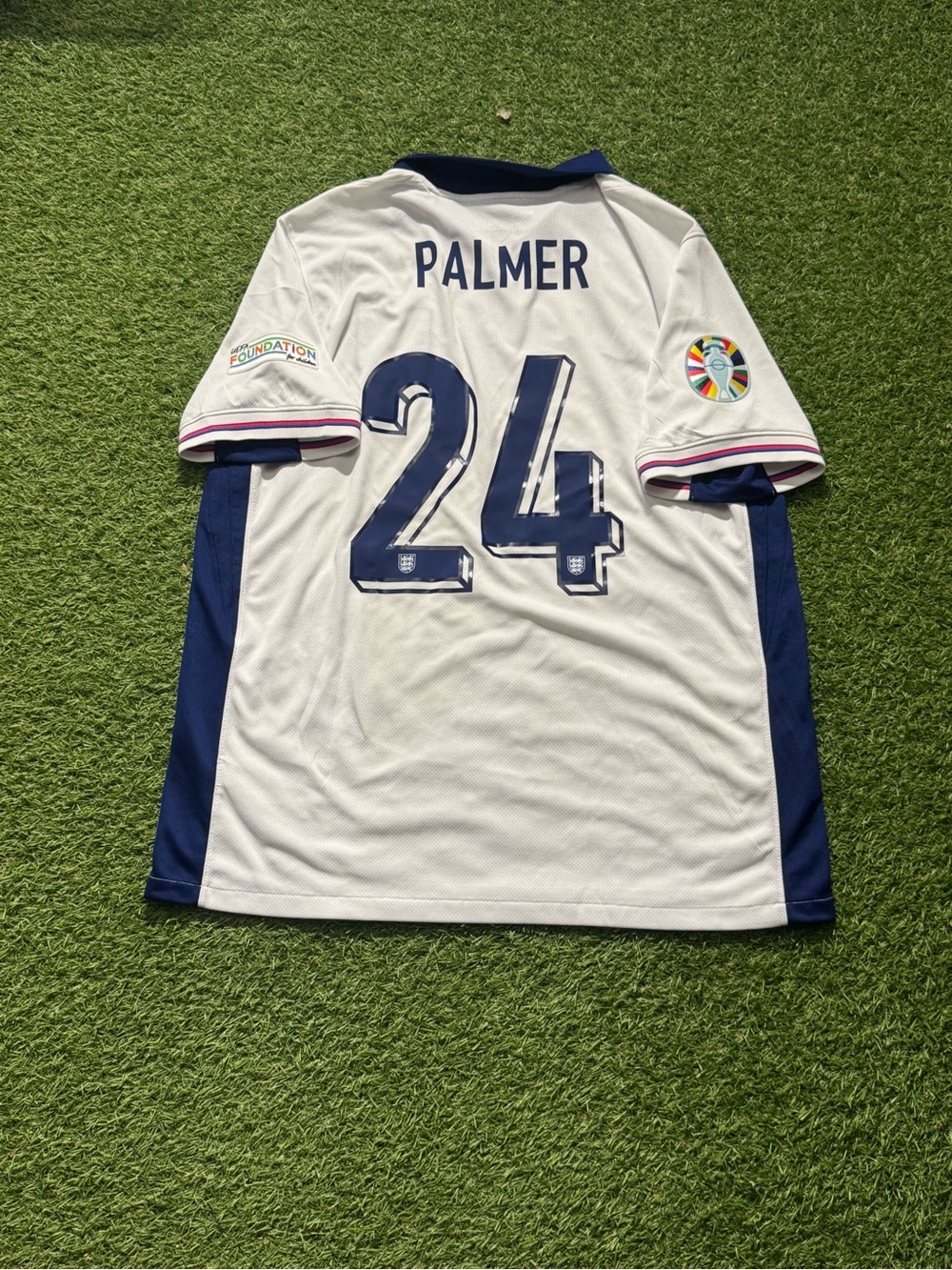 England 24/25 Home Jersey Men’s Size XL Palmer #24 - Picture 3 of 3